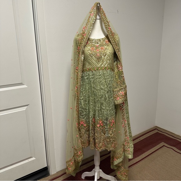 Sage Green and Gold Three-Piece Salwar Kameez | Floral Embroidered  Size Large - Picture 2 of 11